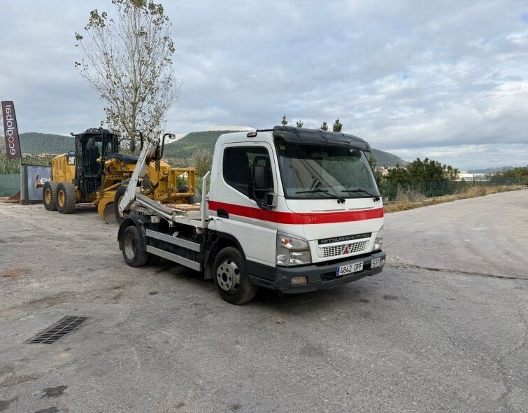 MITSUBISHI FUSO ***PORTACONTENIDORS***